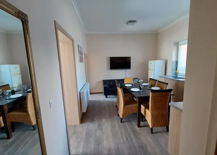 Savaria Apartment *
